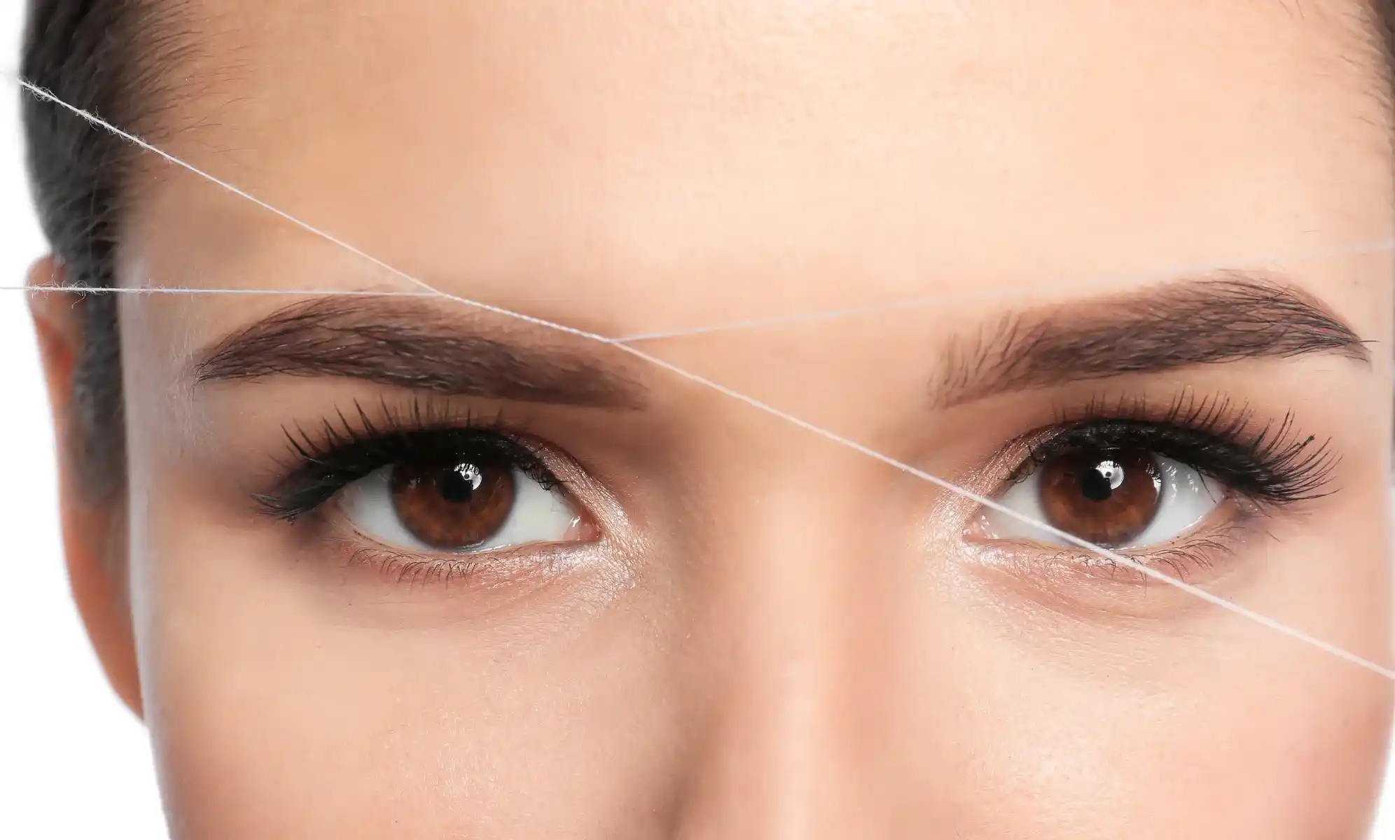 does eyebrow threading hurt