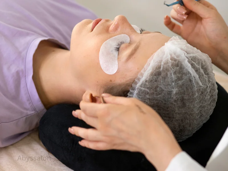 lash lift on pregnant woman