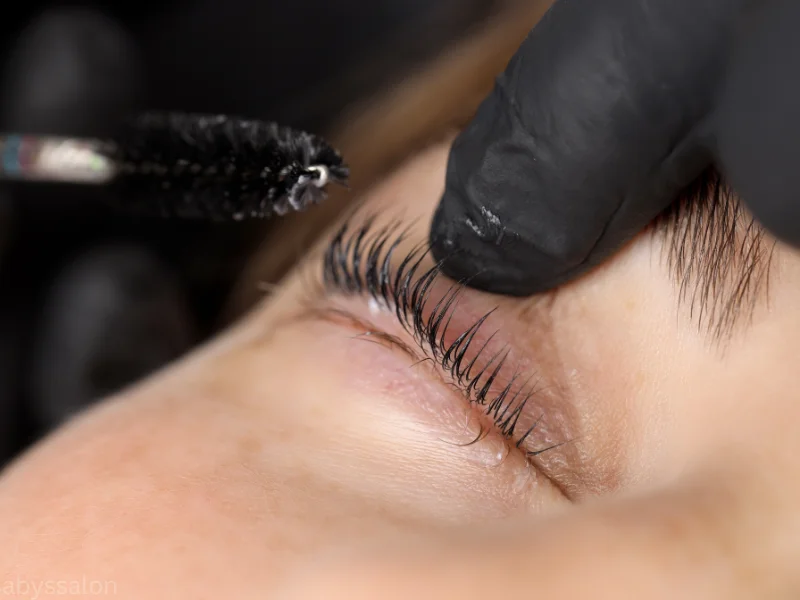 mascara on lash lift