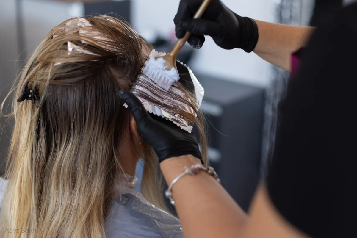 colouring hair while pregnant